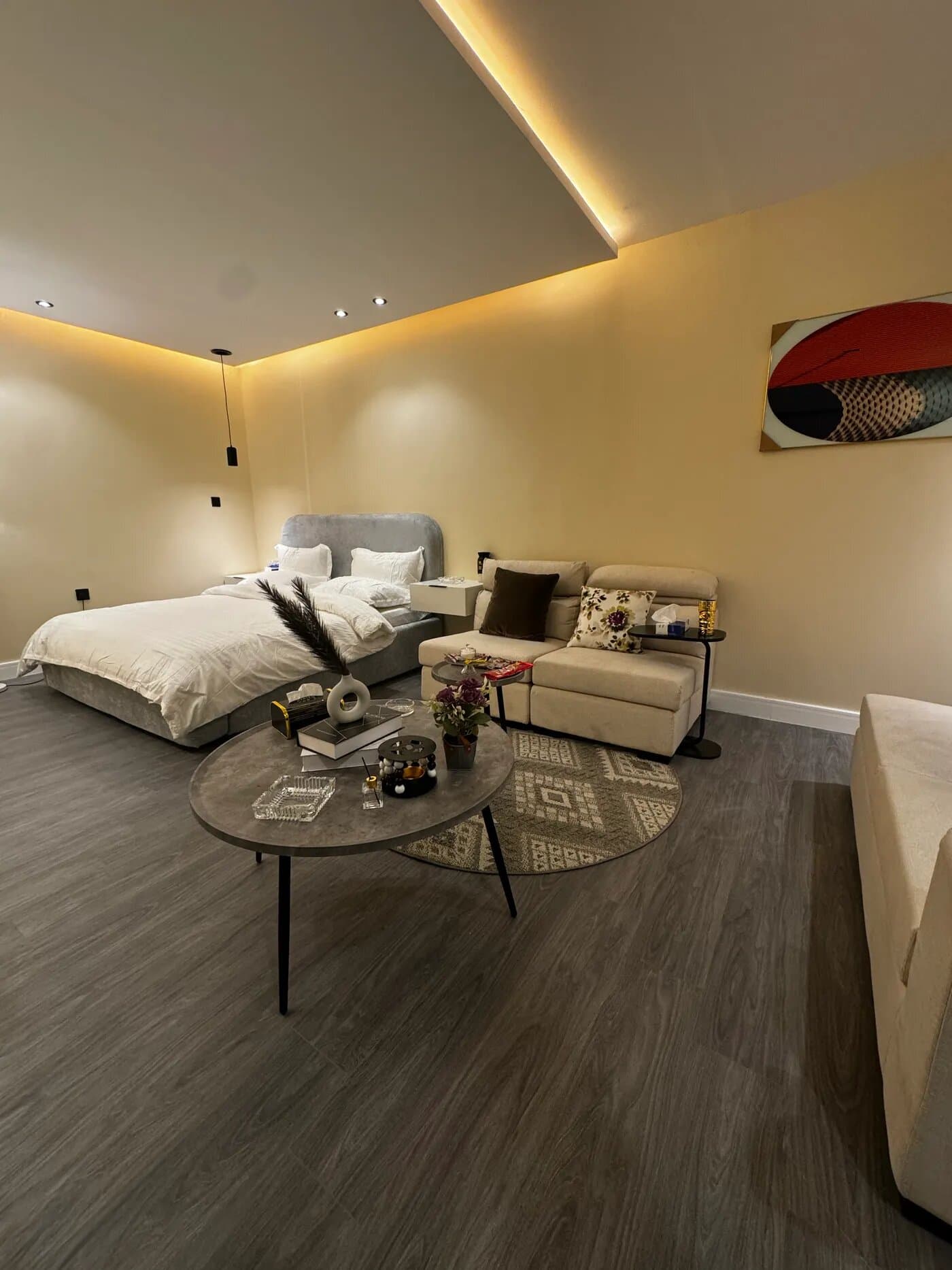 استديو هادئ بدخول ذاتي 10