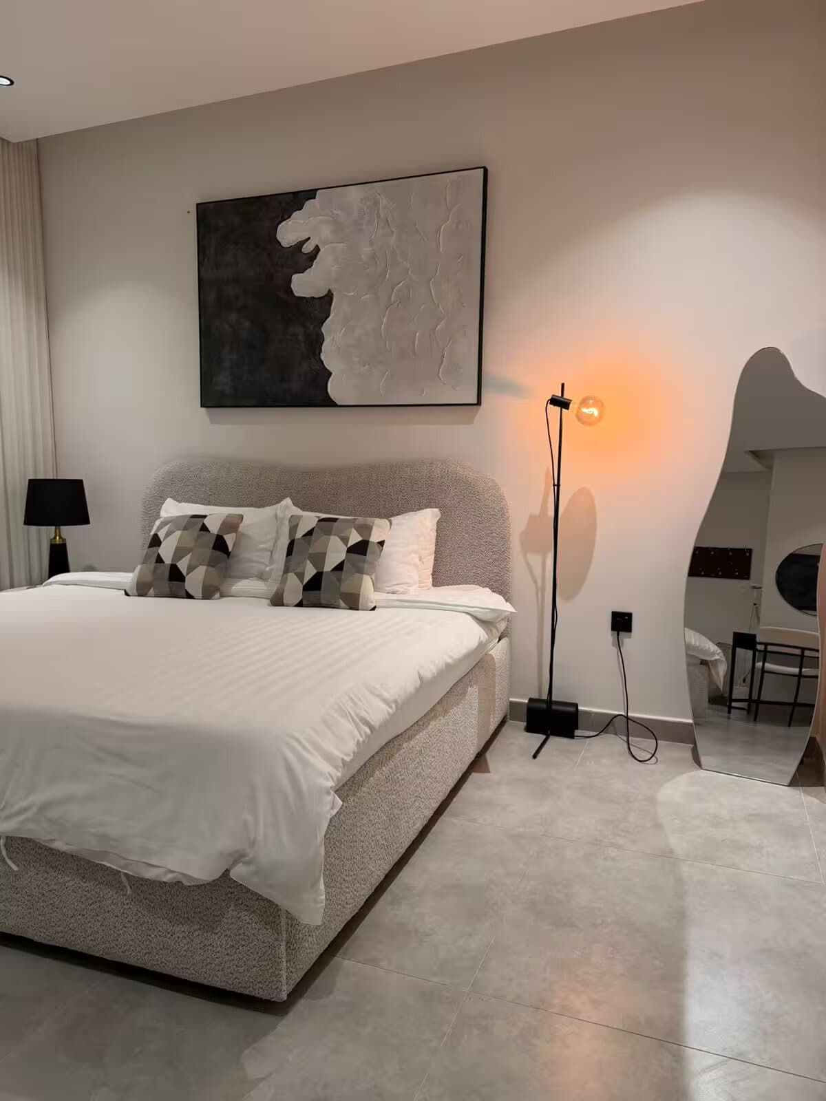 غرفتا نوم و صالة 4