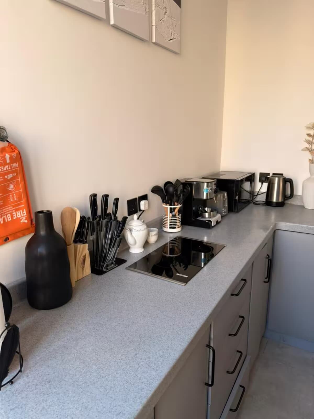 غرفتا نوم و صالة 8