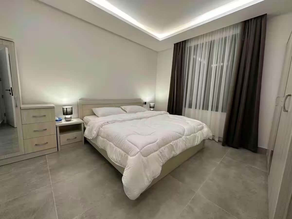 شقة 3غرف الملقا1 4