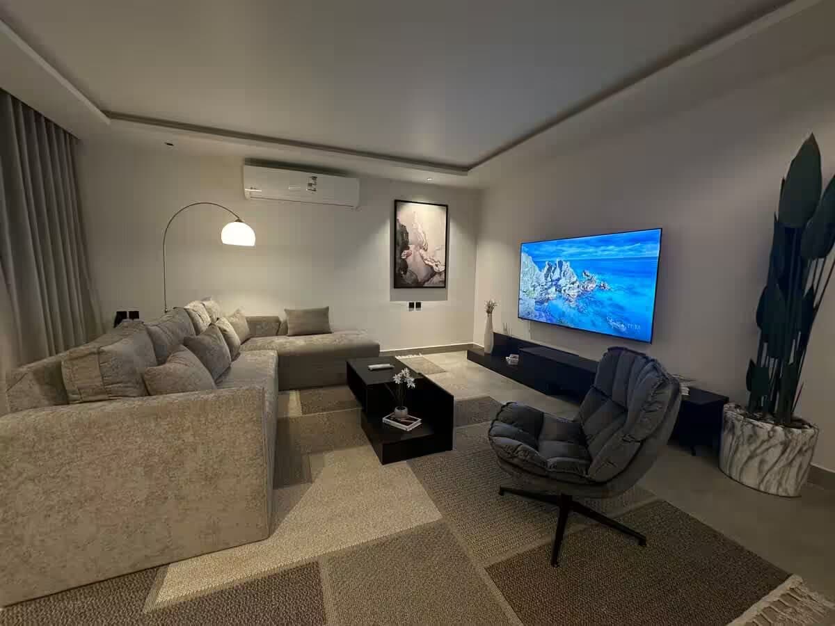 الملقا 3BR شقة R4 2