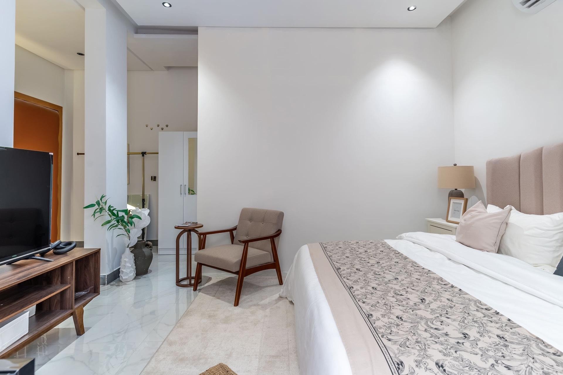 Modern Luxury Apartment 5