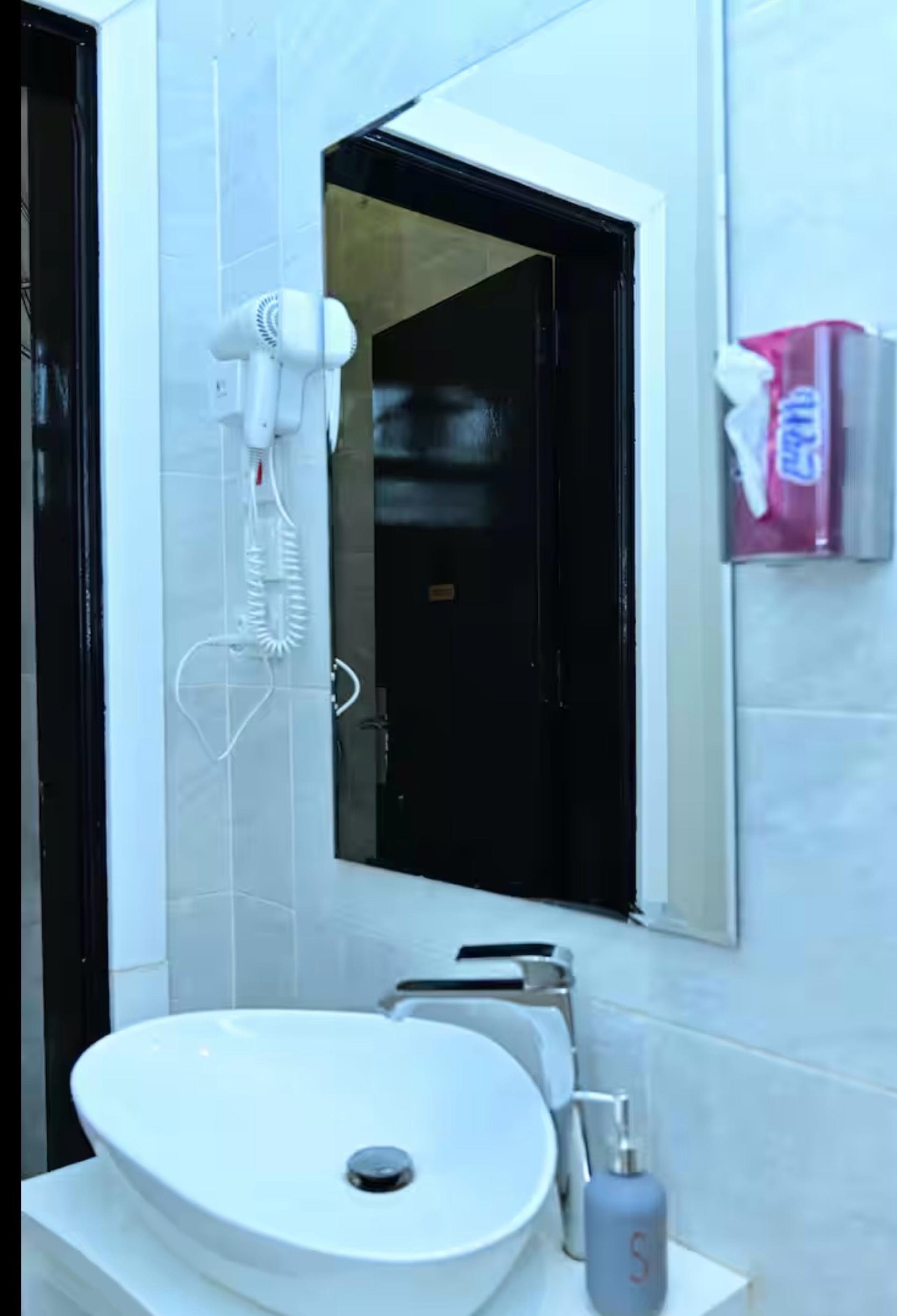 استديو انيق وهادئ بجوار حديقة 7