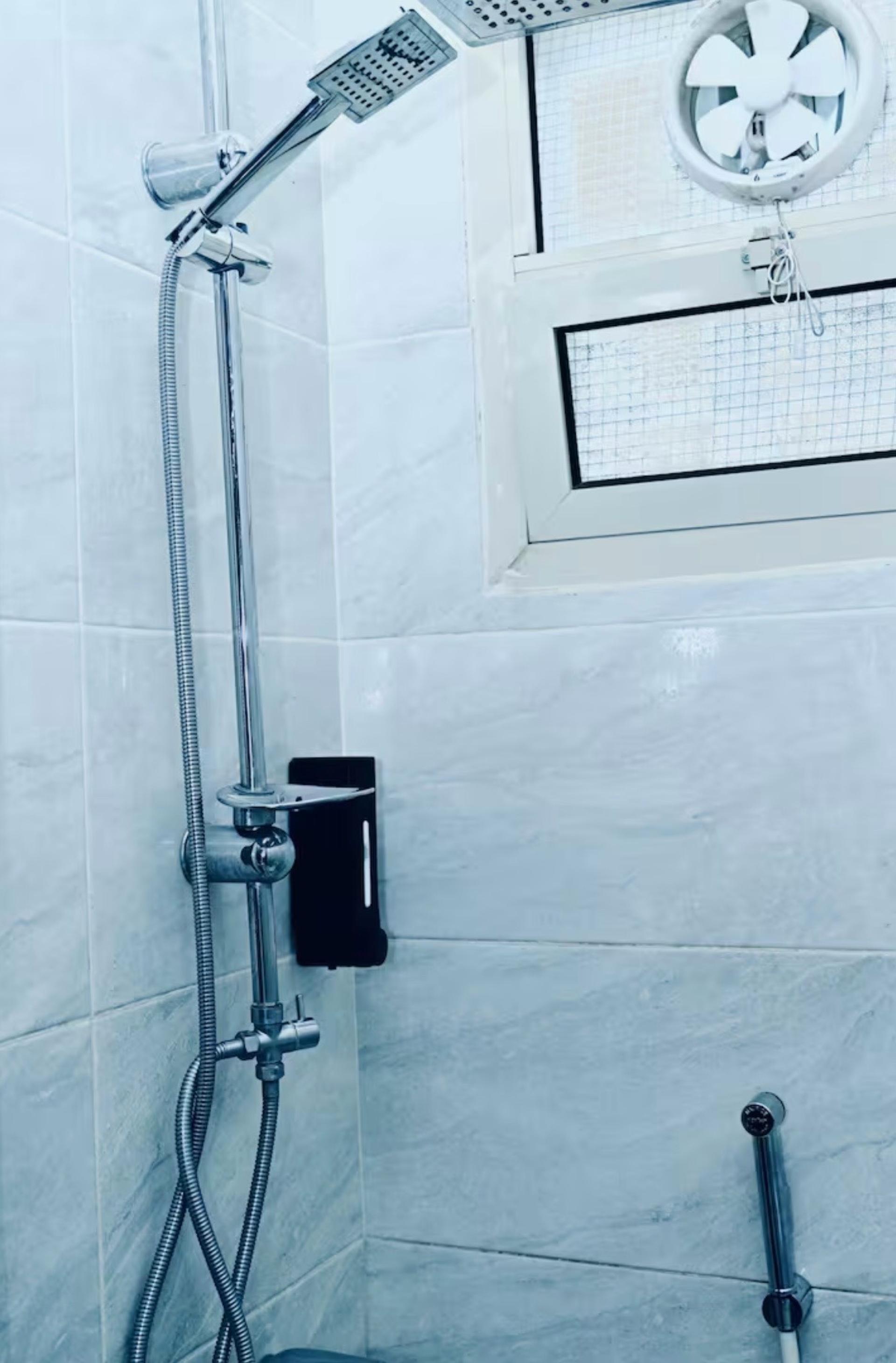 استديو انيق وهادئ بجوار حديقة 8