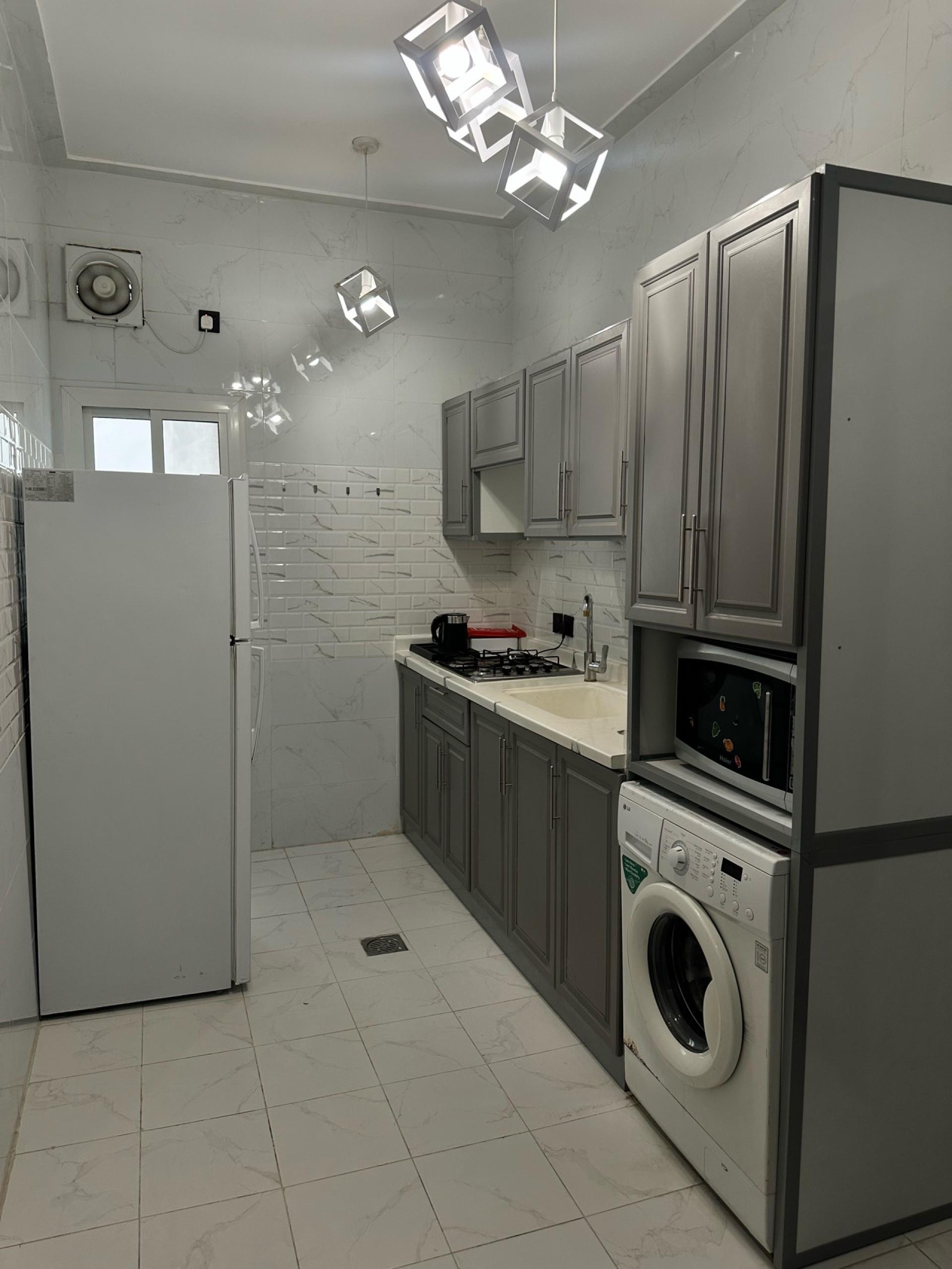 شقة غرفتين وصالة M8l201 4