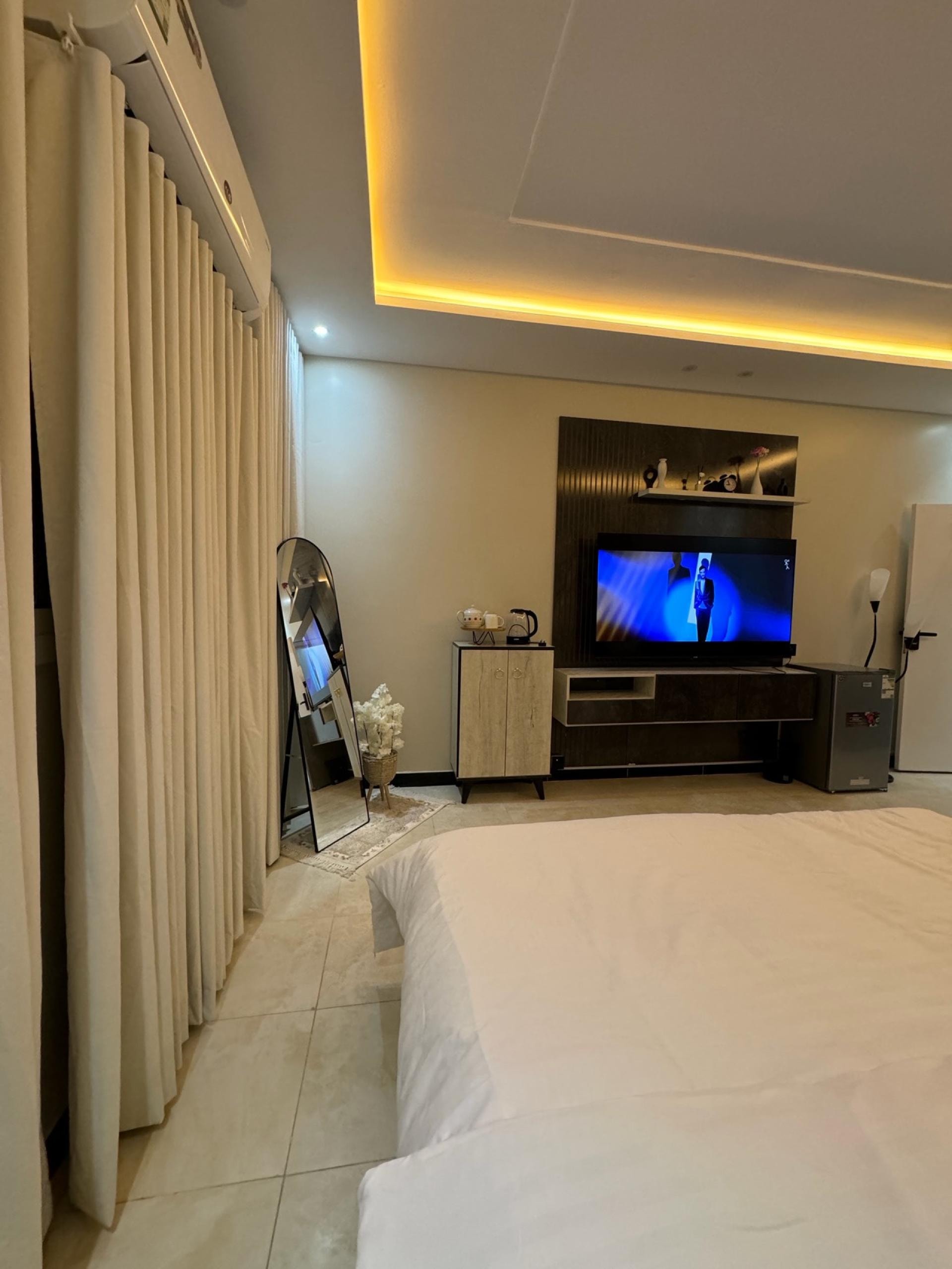 استديو مميز واسع دخول ذاتي, حي اليرموك, الرياض 8